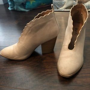 Qupid Scalloped Booties